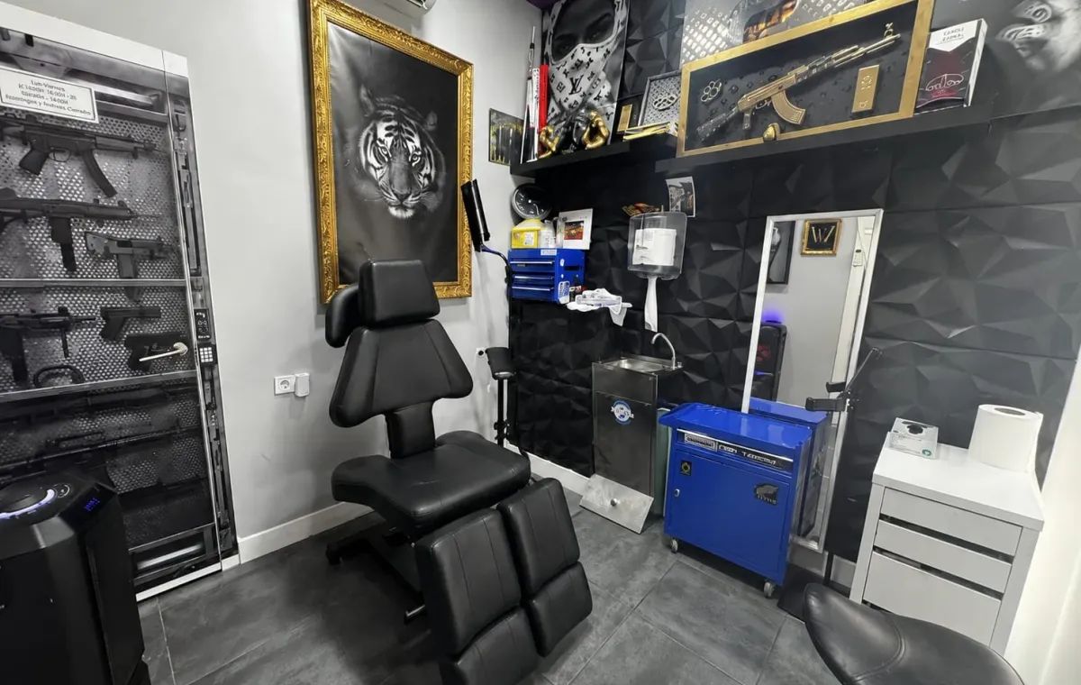 Zona de trabajo de Buddha Tattoo Vallecas